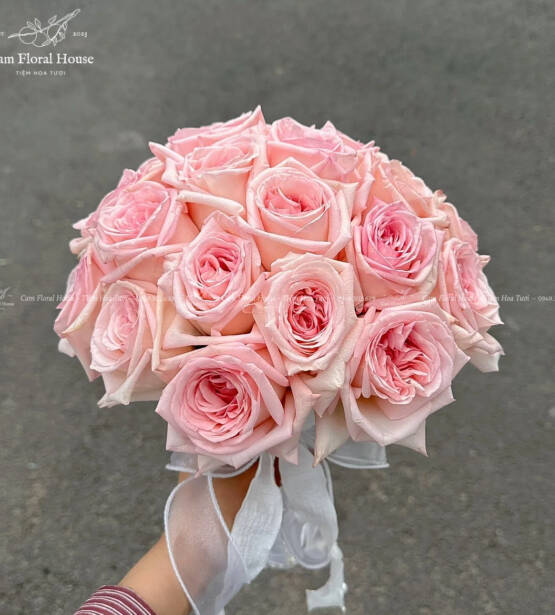 Bó hoa cưới Ohara tông hồng