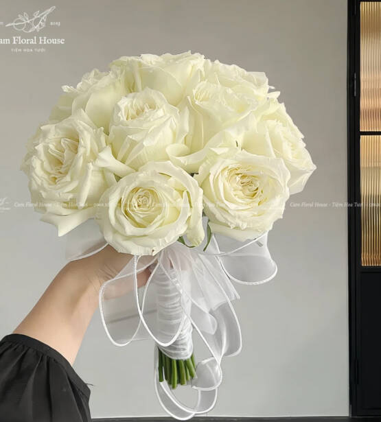 Bó hoa cưới hoa hồng trắng